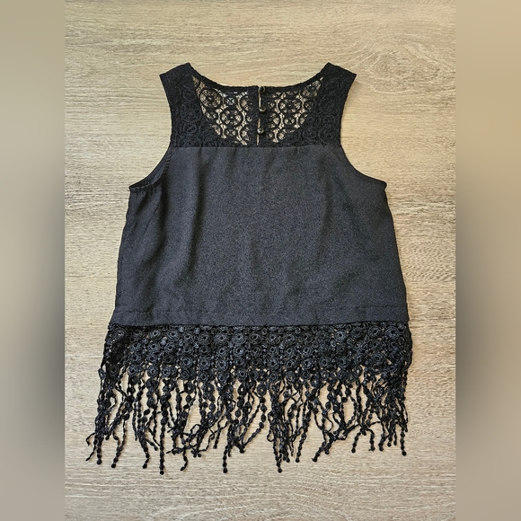 Monteau Lace/Fringe Tank Top - Small - Picture 5 of 6